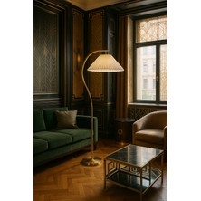 Epifanio Montanax Krem Şapkalı Gold Lambader – Modern Metal Gövde, Lüks Salon Aydınlatması