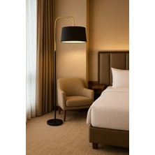 Epifanio Potenza Modern Krem Şapkalı Gold Detaylı Metal Lambader – Lüks Salon ve Ofis Lambader