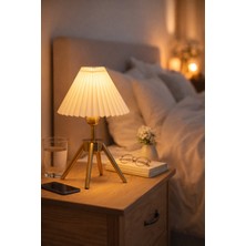 Vinner Lumera Tripod Gold Pileli Şapkalı Premium Abajur Modern Salon ve Yatak Odası Aydınlatması