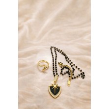 Kuzey Yıldızı Kalkan Siyah Boncuklu 316L Çelik Kolye ve Yüzük Seti – Kararmayan Gold