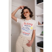 The and Cake Krem Orj Model Baskılı T-Shirt