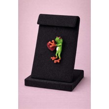 Mdm Style Kalp Tutan Sevimli Kurbağa Mineli Broş