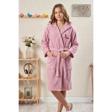 Hera Textile Çocuk Bornozu Pamuklu Kapüşonlu Pembe 13-18 Yaş Unisex-Kız-Erkek Kemerli Kelebek Nakışlı Genç Bornoz