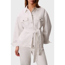 Calvin Klein % 100 Pamuklu Regular Fit Klasik Yaka Kot Ceket LV047F759G Asn Bayan Kot Ceket LV047F759G Asn