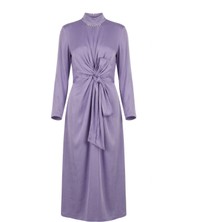 Senna Design Kadın Yakası Taşlı Belden Düğümlü Saten Midi Elbise - Lila