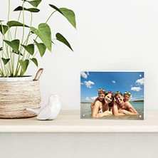 6x8 Akrilik Resim Çerçevesi - Manyetik Köşeli Şeffaf Resim Çerçevesi - Akrilik Fotoğraf Çerçeveleri Masa Veya Masada Duruyor - Yumuşak Mikrofiber Kumaş Dahil