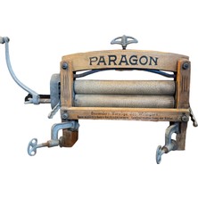 TT Almanya Üretimi Paragon Marka Antika Çamaşır Merdanesi Çarkları ve Kolu Sorunsuz Çalışmaktadır 47X37 cm Ölçülerindedir (Kol Hariç)