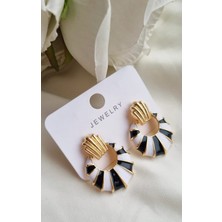 Initium Premium Paslanmaz Çelik Özel Tasarım Siyah Beyaz Mineli Küpe