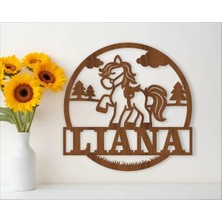 Lupi Isimli Ahşap Kapı Süsü Isimli Bebek Odası