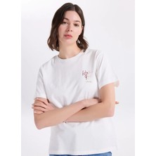 Jeep Kırık Beyaz Kadın Relaxed Baskılı T-Shirt J6SL-TST7011