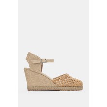 Selin Shoes Calorise Bilek Ayarlanabilir Toka ve Örgü Detay Yuvarlak Burun Hasır Kadın Topuklu Ayakkabı- Taba