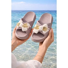 Slipcat Kadın Fiyonk Detaylı Ayıcıklı Plaj Terliği-Hafif Taban Kaymaz Günlük Yazlık Deniz Havuz Terliği Rahat Konforlu Şık Tasarım