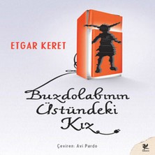 Balkan Grup Buzdolabının Üstündeki Kız