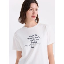 Jeep Kırık Beyaz Kadın Relaxed Baskılı T-Shirt J6SL-TST7113