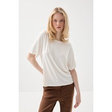 Gusto Bisiklet Yaka Rahat Kesim Bambu Tshirt - Beyaz