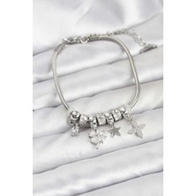 Pazarcan Gümüş Renk Pirinç Yonca Charmlı Kadın Bileklik