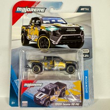 Majorette Deluxe Showroom Serisi Toyota Tacoma Tro Pro Model Araba