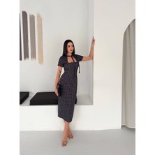 Meros Atelier Puantiye Desen Yaka Bağcık Detaylı Pensli Midi Boy Yırtmaçlı Elbise