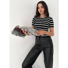 Noa Noa Kadın Kısa Kollu Çizgili Düğmeli Crop Bluz