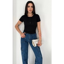 Kadın Düğme Detaylı Patlı Kaşkorse Crop Bluz