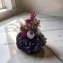 Florivya Design Florivya Desenli Kumaş Kabak Aranjmanı – Çiçekli Dekoratif Tasarım