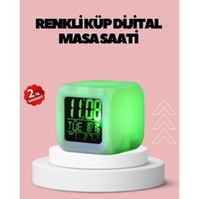 Pileli Store Kronometre ve Takvim Destekli Renk Değiştiren LED Dijital Küp Saat