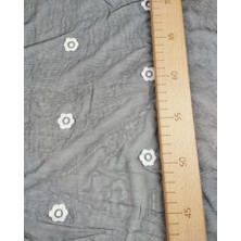 Kumaş Parça Siyah Üzeri Beyaz Çiçekli File Kumaş En: 90CM
