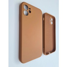 Pirok Store İphone 11 İle Uyumlu Köşeli Kalıp ( 12 GÖRÜNÜMLÜ) Logosuz Lansman İçi Kadife Esnek Silikon Kılıf