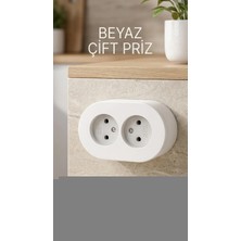 Pileli Store Çift Girişli Beyaz Sıva Üstü Topraklı Priz - Dekoratif Duvar Prizi