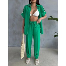 Modaurul Omuz Midye Sıralı Bluz - Paça Pensli Pantolon Takım - Yeşil