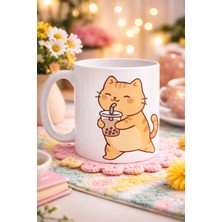 İsmiyle Al Sevimli Kedi Bubble Tea Tasarımlı Porselen Kupa Model 192 – Boba Çayı Içen Kedi Kahve Kupas�