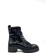 Desire Kadın Siyah Deri Krokodil Kalın Taban Postal Bot