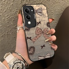 HONTINGA Vivo Y29S ile Uyumlu Kılıfı Silikon Kenar Sert Arka Düşüme Önleyici Basitlik Anti Düşme Kamera Korumali Fiyonk Desen Telefon Kılıfı Kadın ve Erkek Için Uygundur K1-0844