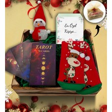 As Gift Mini Kasa Içerisinde Tarot Kartları & Kardan Adam & Yılbaşı Çorabı Hediye Seti