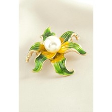 Uluora Çiçek Mineli Inci Broş