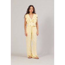 Nisan Triko Düğme Detaylı Kolsuz Bluz