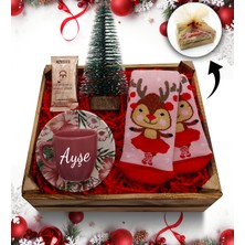 As Gift Kasa Içerisinde Çam Ağacı  & Kişiye Özel Pembe Fincan & Yılbaşı Çorabı & Türk Kahvesi Hediye Seti