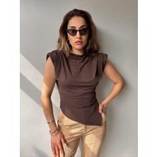 Shopping Shop Omzu Vatkalı Drapeli Sıfır Kol Bluz KAHVE
