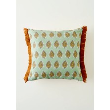 Bella Maison Indian Elegance Renkli Püsküllü Kırlent Kılıfı 43x43 cm Etnik Desenli Şık Tasarım