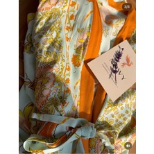 The Nowy Turuncu Viskon Kimono