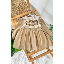 Miniğimin Cicileri (9-24 Ay) Vintage Nakışlı Yaka Detaylı Fiyonklu Kız Bebek Elbise - Camel