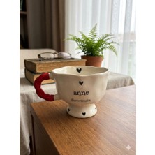 Palto Tasarım Anne Favorimsin Baskılı El Yapımı Krem Parlak Balerin Kupa - El Işçiliği Hediyelik Kupa Bardak