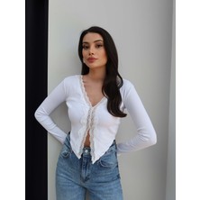 Esra Helvacı Dantel Detay Triko Bluz