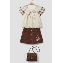 Miniğimin Cicileri Nakış Detaylı Fırfır Kollu Bluzlu Kadife Etekli Çantalı Kız Çocuk 3’lü Takım - Acı Kahve