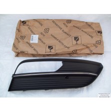 TŞT Audi A3 Ön Sis Lamba Kapağı Delikli Hatchback Sağ 2012-  (Oem No:  8V3807682A9B9)