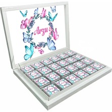 Blackeye Chocolate Kişiye Özel Isimli Kız Bebek Çikolatası Sunum Kutulu Bebek Çikolatası (72 Adet Madlen Çikolata)