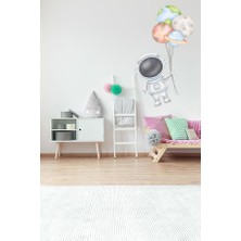 Sevimli Astronot ve Balonlar Temalı Çocuk ve Bebek Odası Dekoratif Duvar Sticker Seti