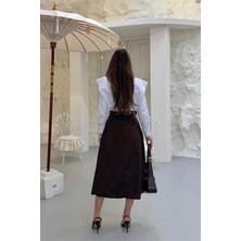 Neşeli Butik Kadın Kahverengi Pileli Kemer Detaylı A Kesim Midi Boy Etek NBG127