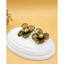 Nevoka Yağ Yeşili Tül Detaylı Çiçek Gold Küpe