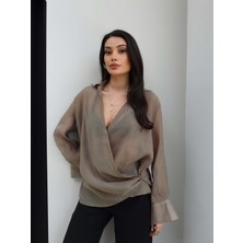 Esra Helvacı Transparan Parlak Gömlek